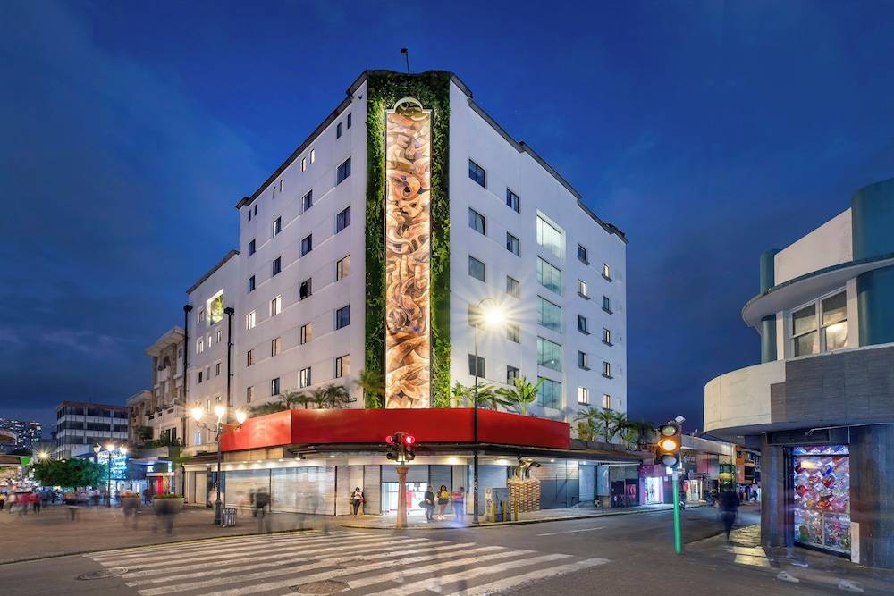 Hotel Presidente 1