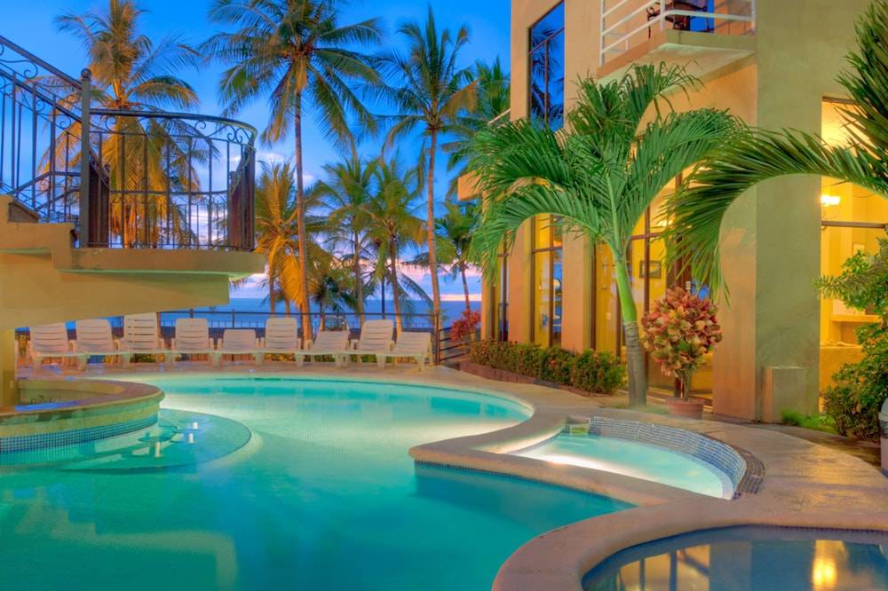 Paradise Jaco Beach Front 1