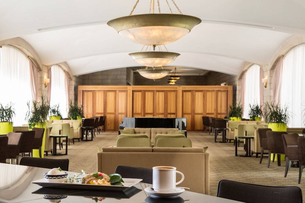 Grand Court Hotel 2