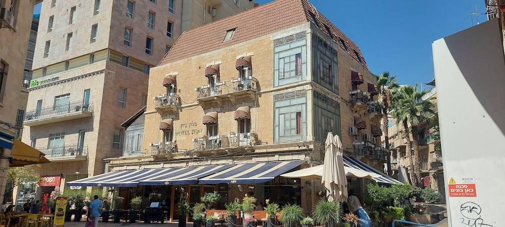 Zion Hotel 1