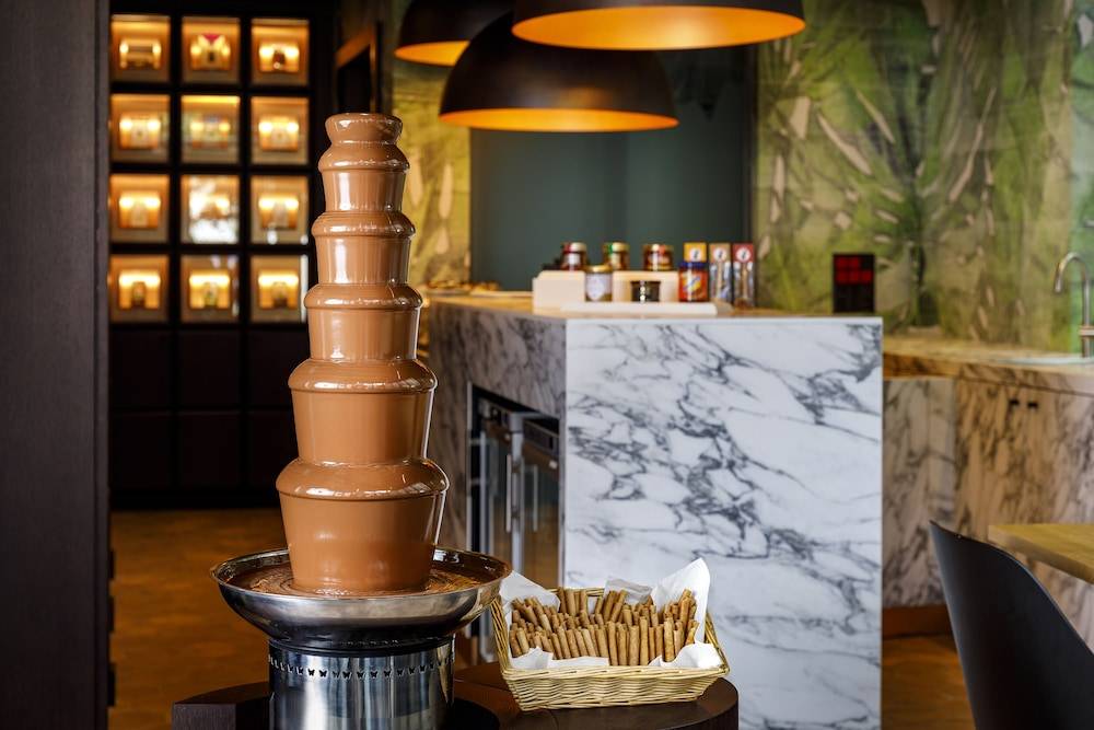 Swiss Chocolate by Fassbind Zurich 1
