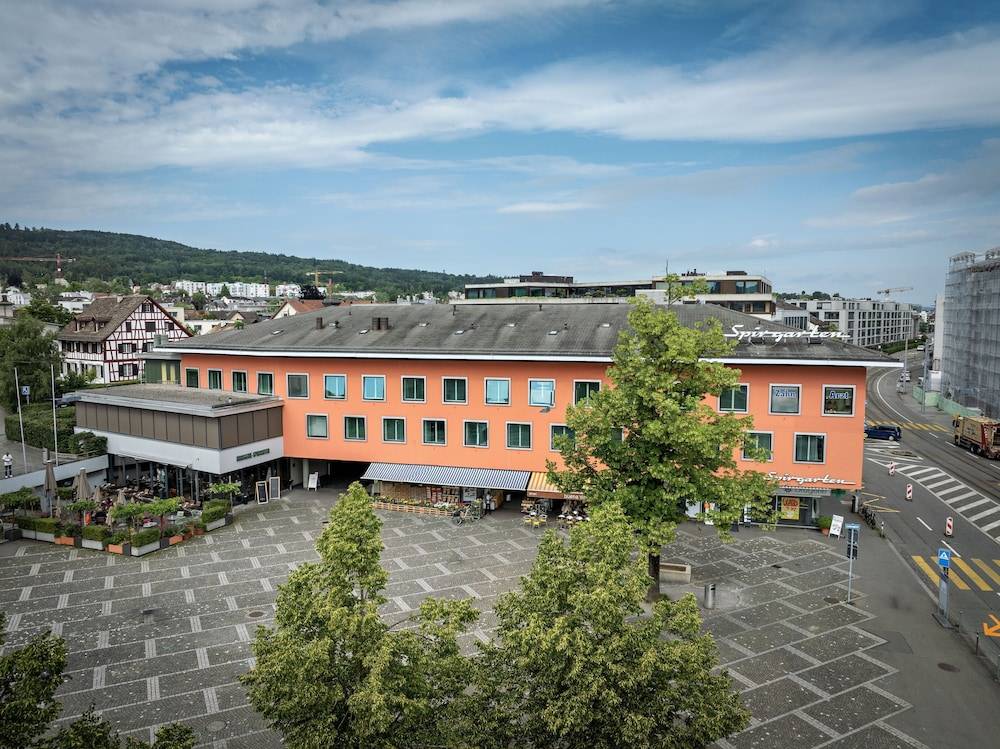 Hotel Spirgarten 1