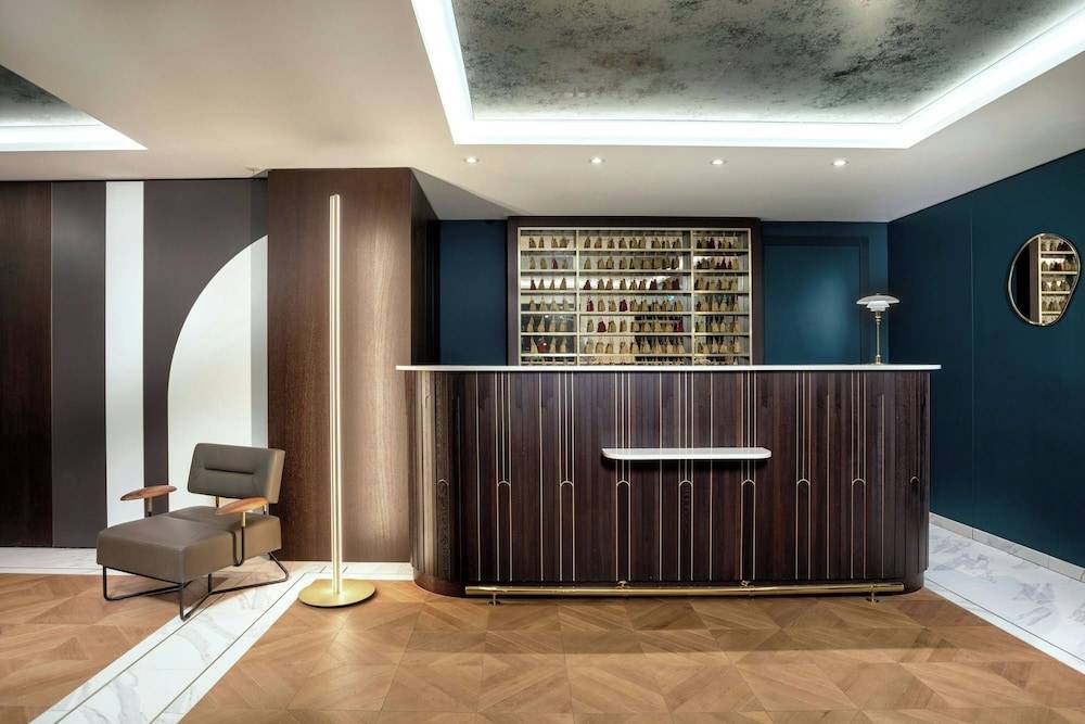 Neues Schloss Privat Hotel Zurich, Autograph Collection 2