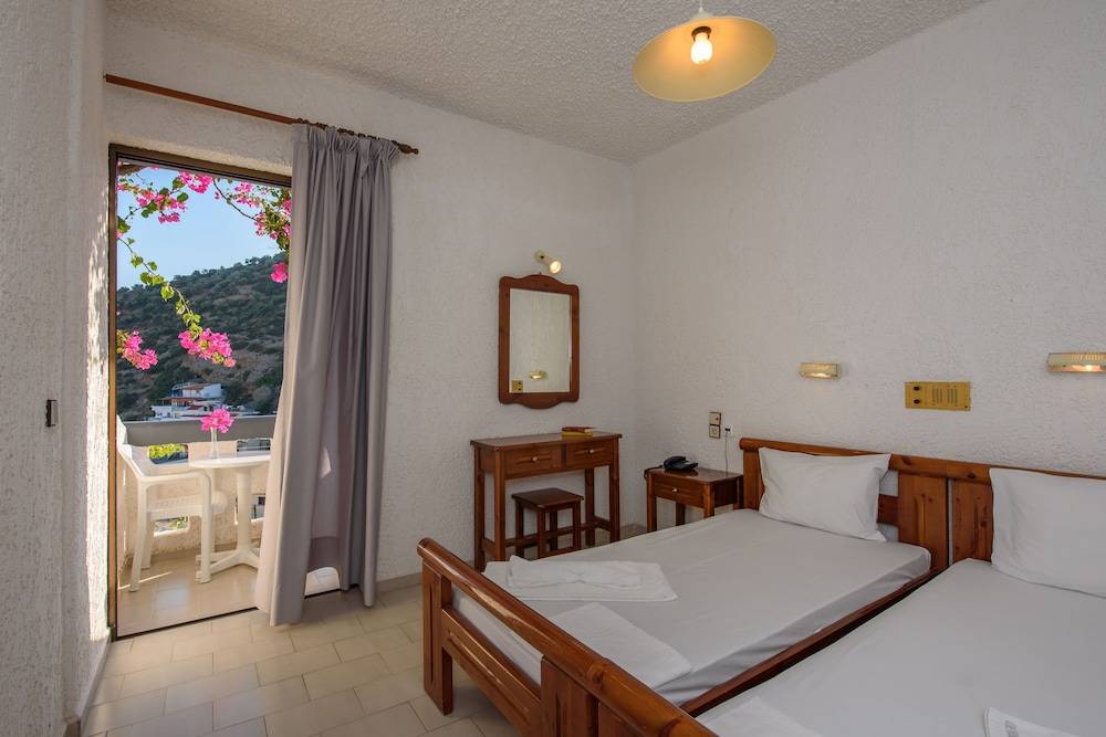 Fevro Hotel 2