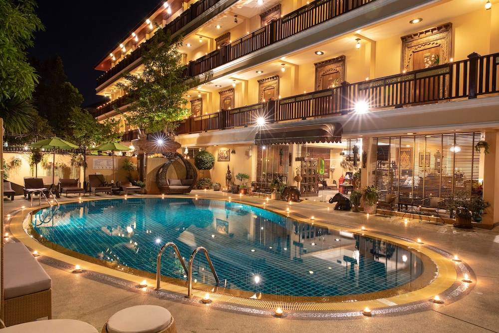 At Chiang Mai Hotel 1