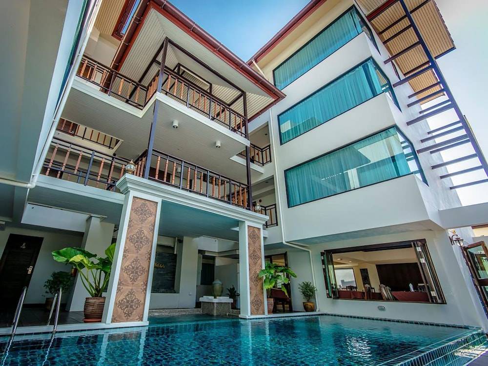 Goldenbell Hotel Chiangmai 1