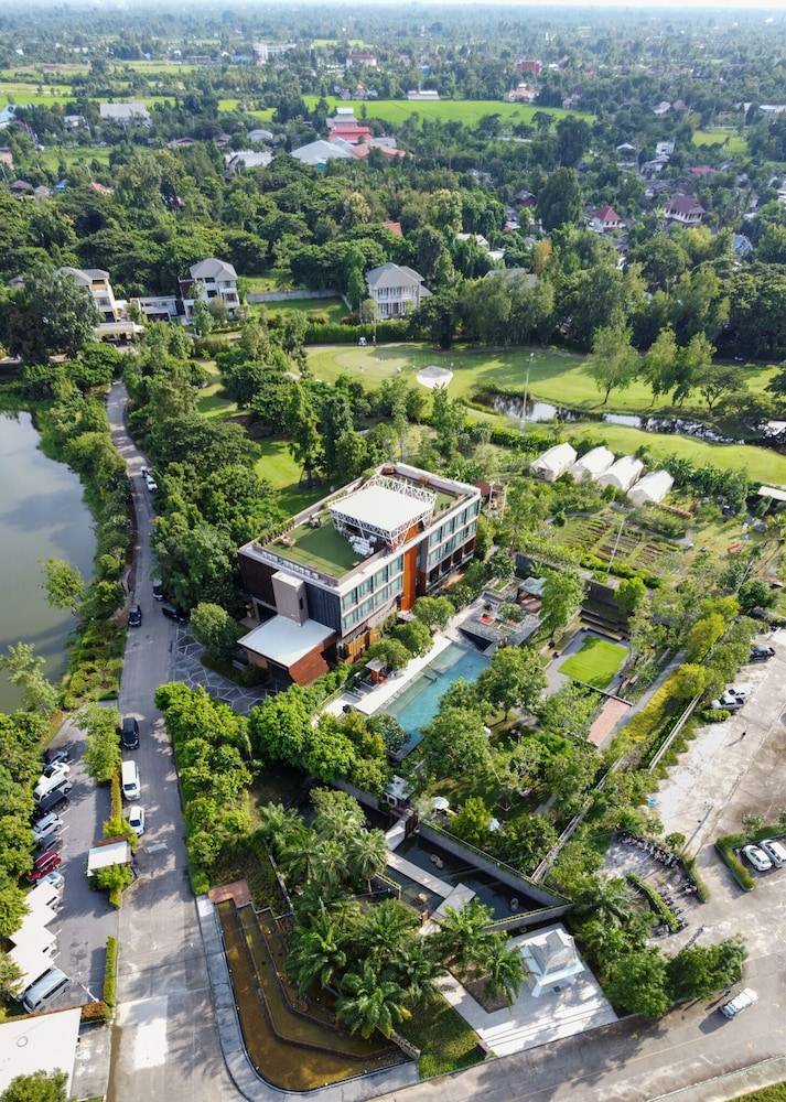 North Hill City Resort 1