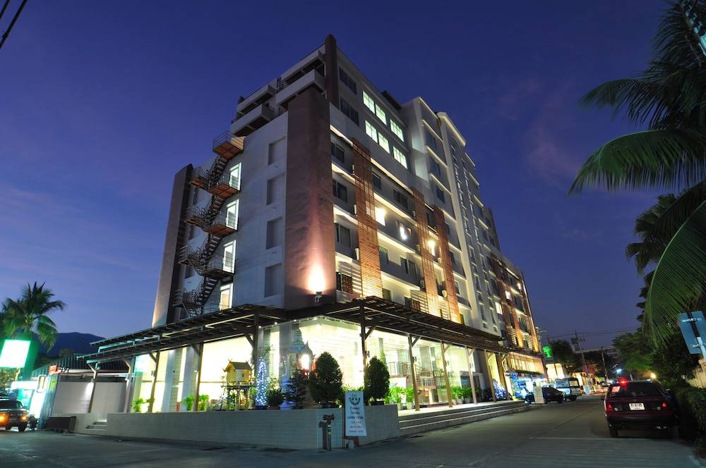 Mayflower Grande Chiang Mai 1