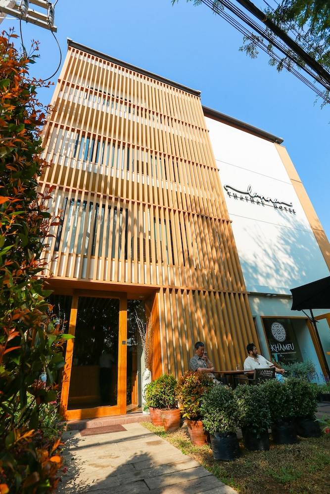 Lanna Thaphae Hotel 1