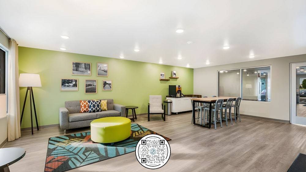WoodSpring Suites Downers Grove - Chicago 2
