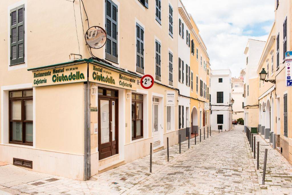 Sagitario Hostal Ciutadella 2