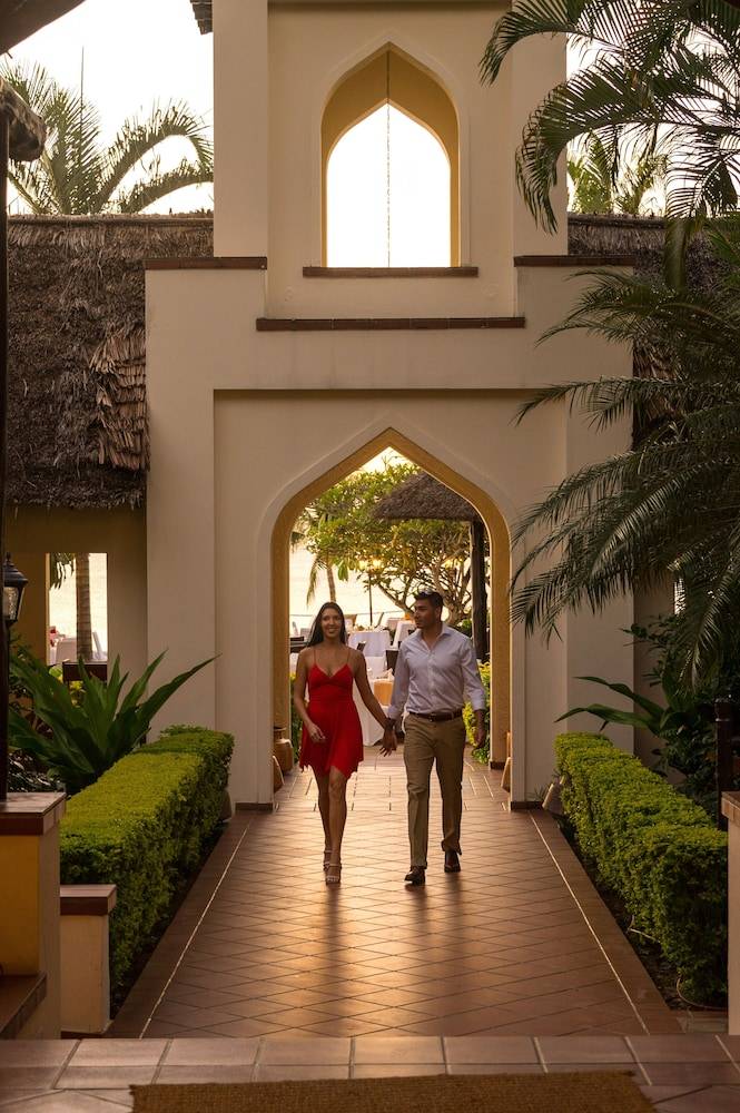 Sea Cliff Resort & Spa 2
