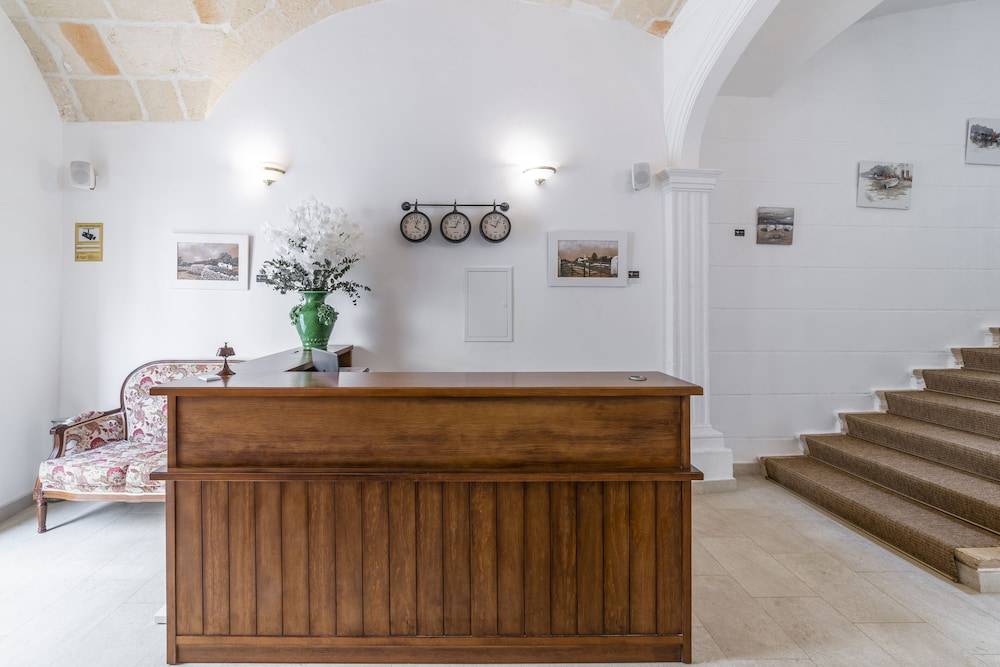 Seranova Luxury Hotel - Adults Only 2