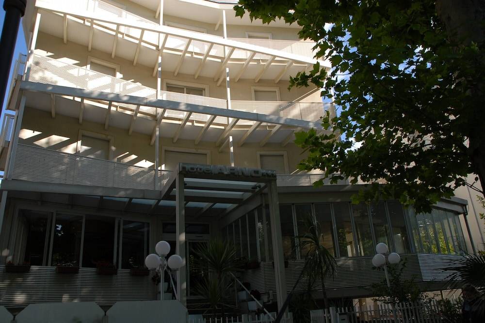 Hotel Arno 1