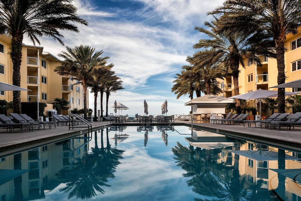 Edgewater Beach Hotel 1