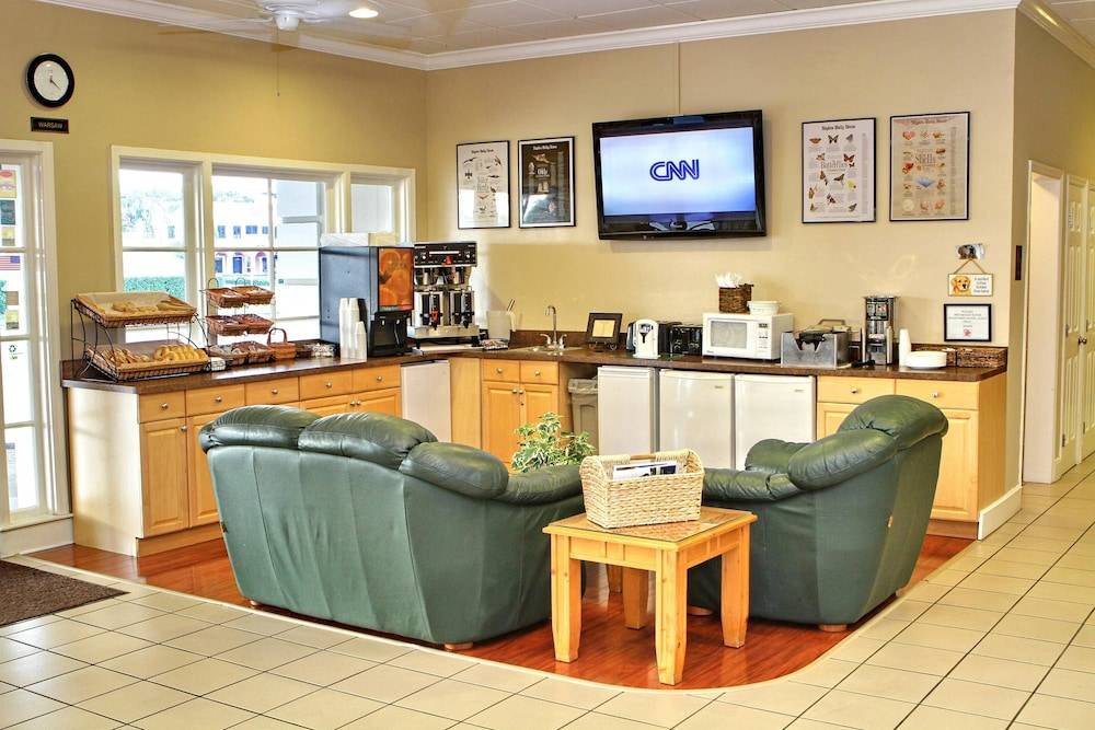Gulfcoast Inn Naples 2