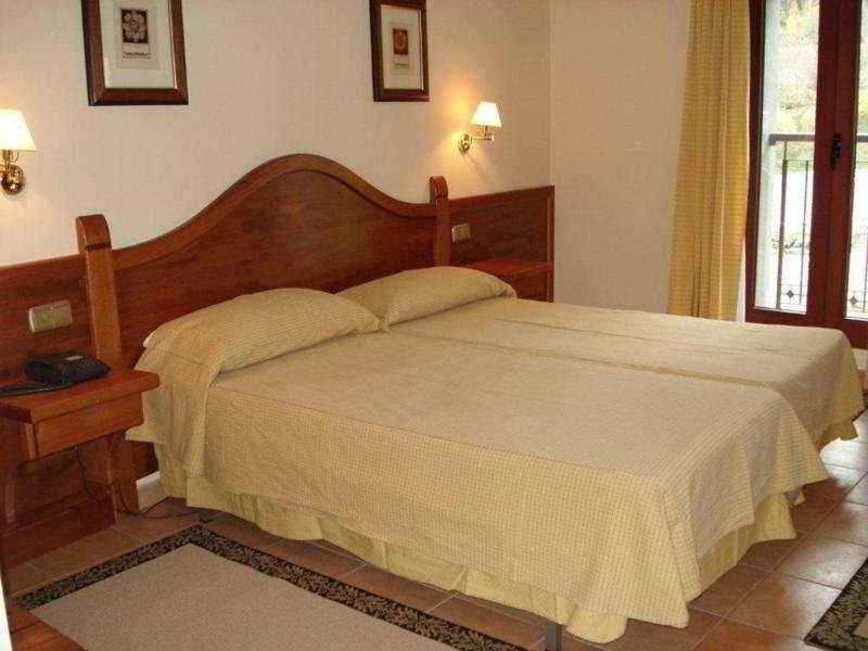 Hotel Montané 2