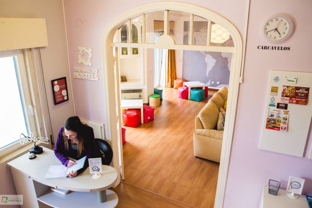 Help Yourself Hostels - Carcavelos Coast 2