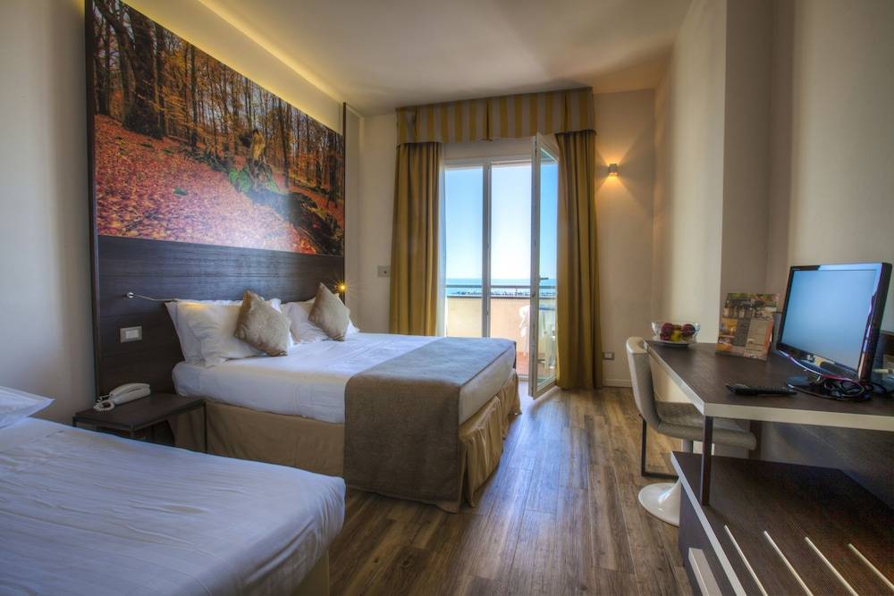 Hotel Life - Natural Style Rimini 1