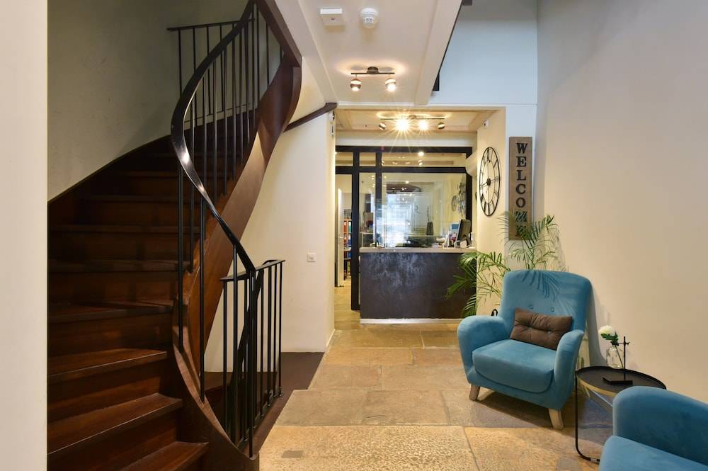 Hotel Rousseau 2