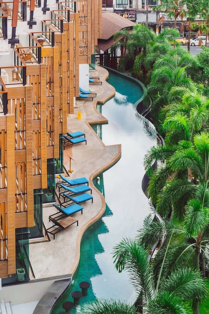 The Lunar Patong 1