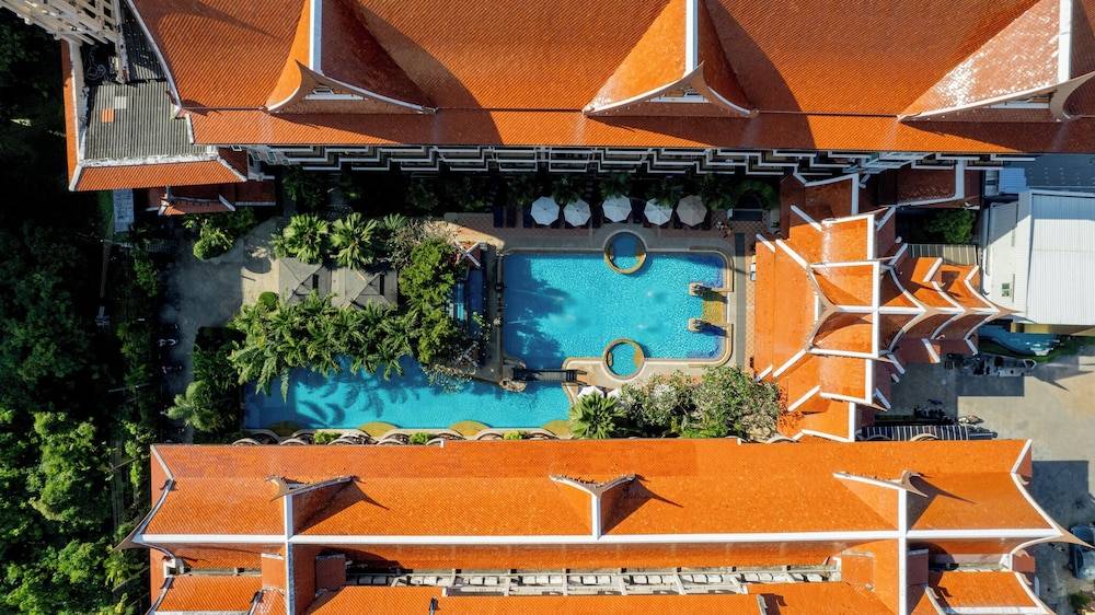Nipa Resort, Patong Beach 1