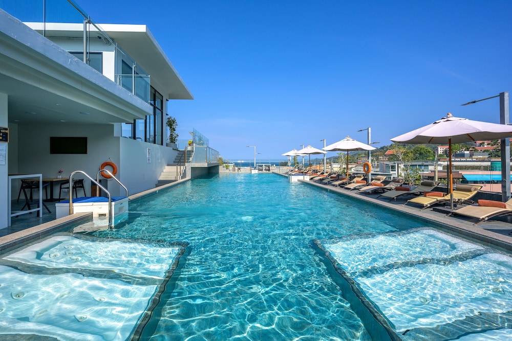 Zenseana Resort & Spa - Patong, Phuket 1