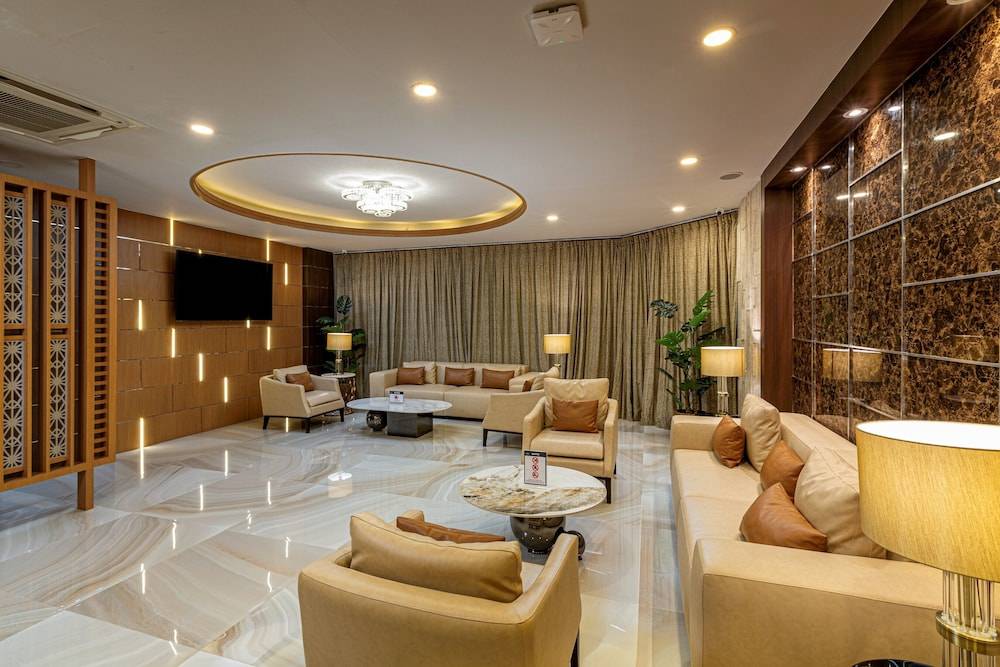 Clarian Hotel Beach Patong 2