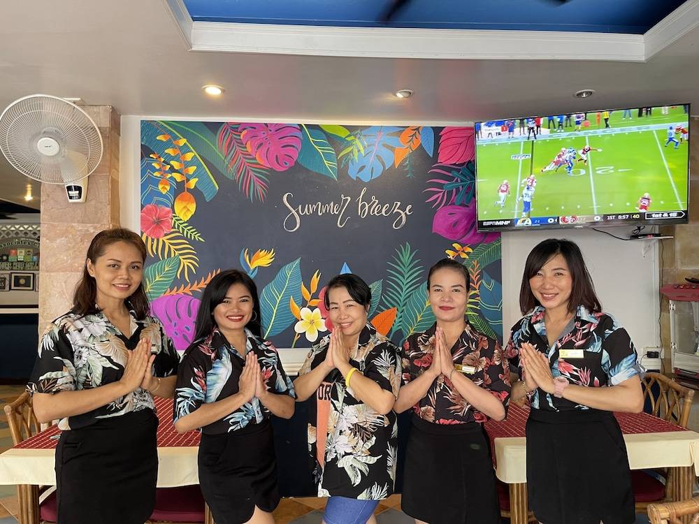 Summer Breeze Hotel 2