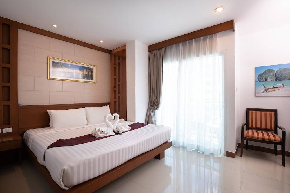 The Patong Center Hotel 1