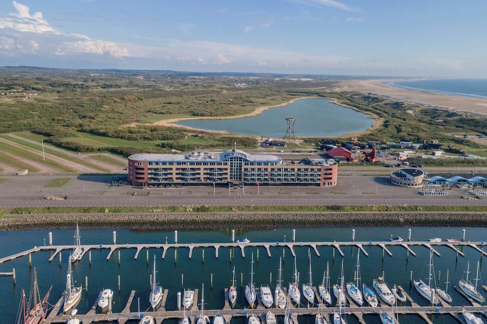 Leonardo Hotel IJmuiden Seaport Beach 1