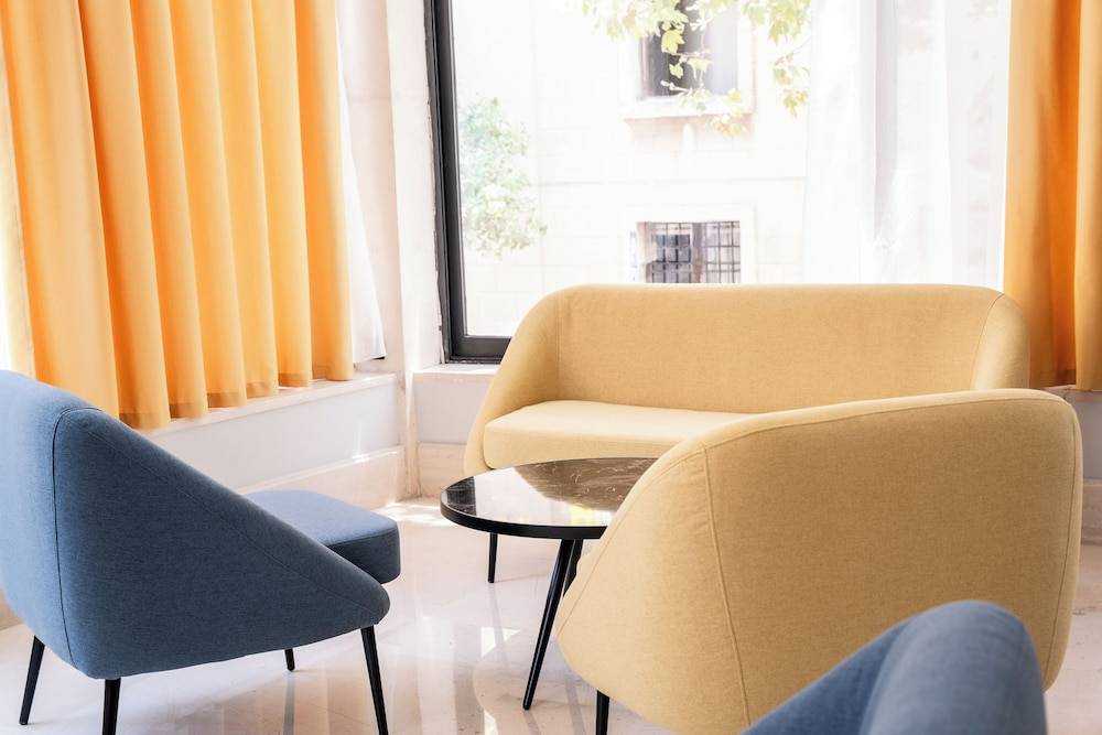 Island City Boutique Hotel 2