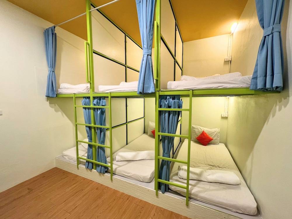 Sleepy Station Hostel 1