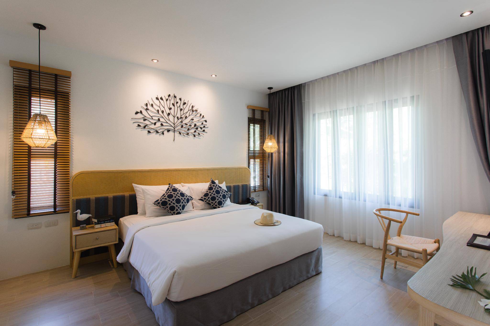 BLU PINE Villa & Pool Access 2