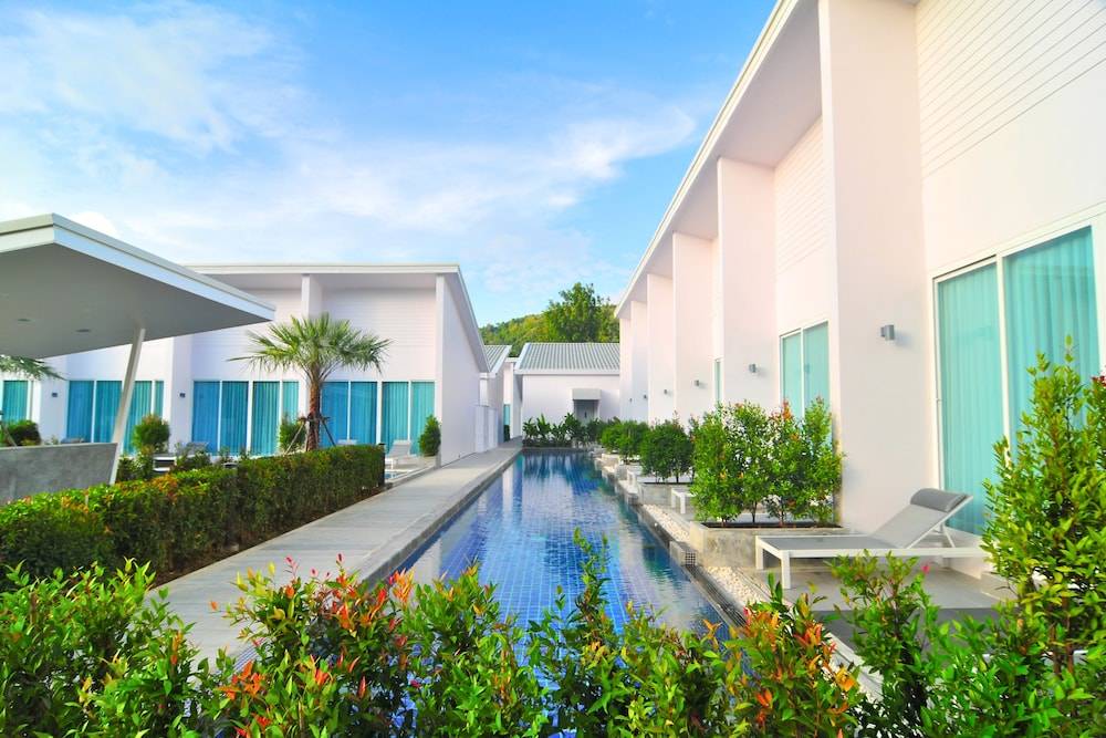 The Palmery Resort 1