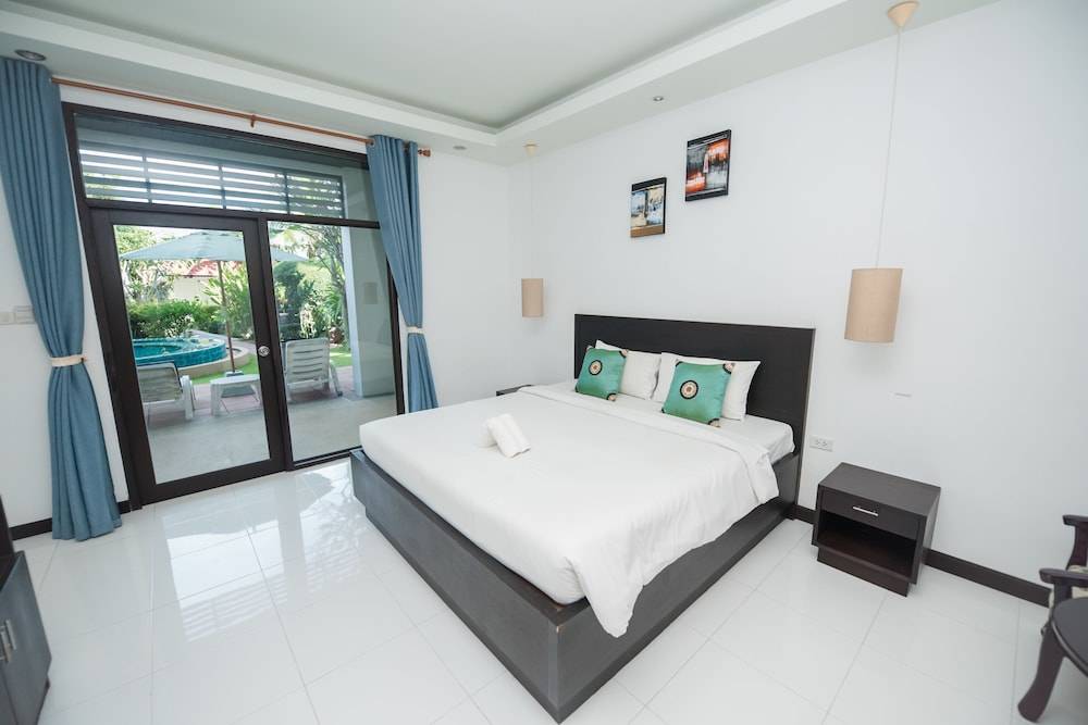 Phuket Monaburi Boutique Hotel 1
