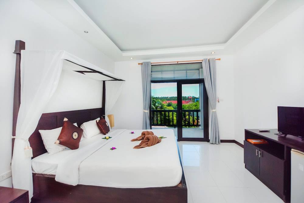 Phuket Monaburi Boutique Hotel 2