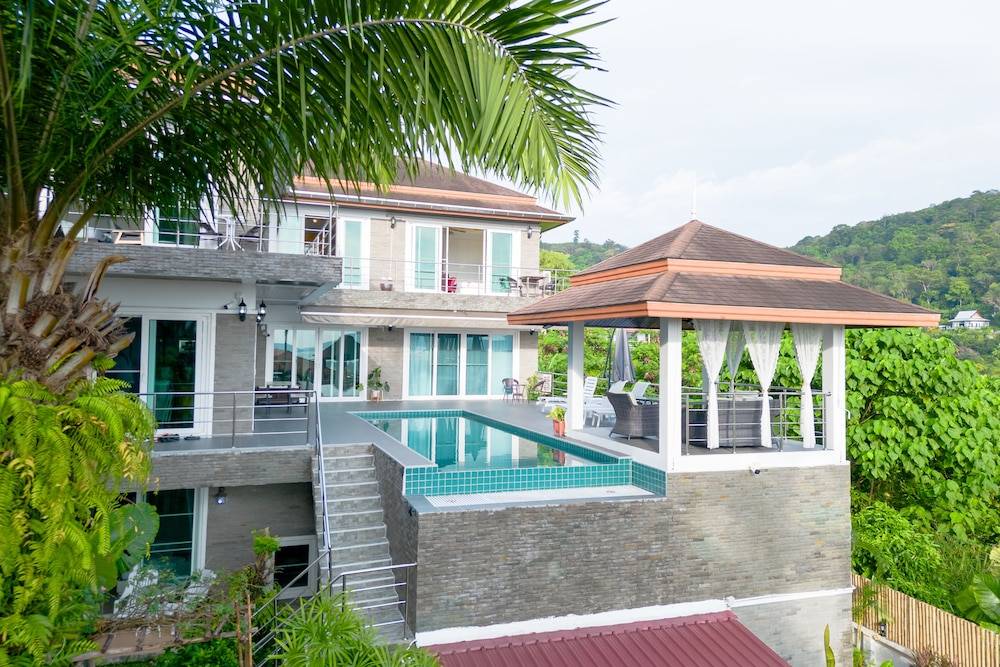 ฺBaan Waru seaview villa 1