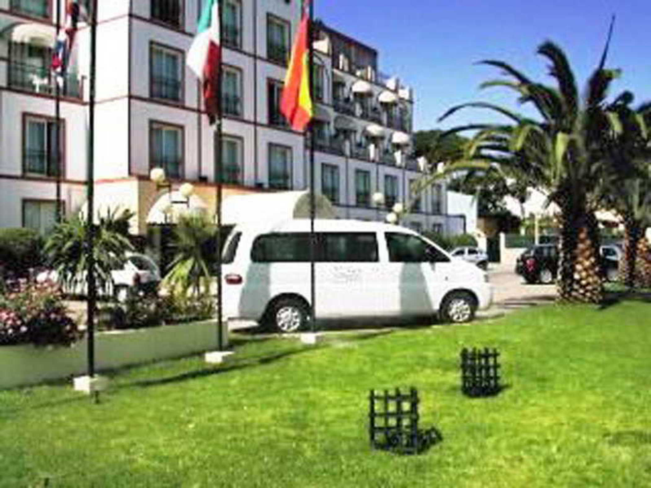 Hotel Monaco 2