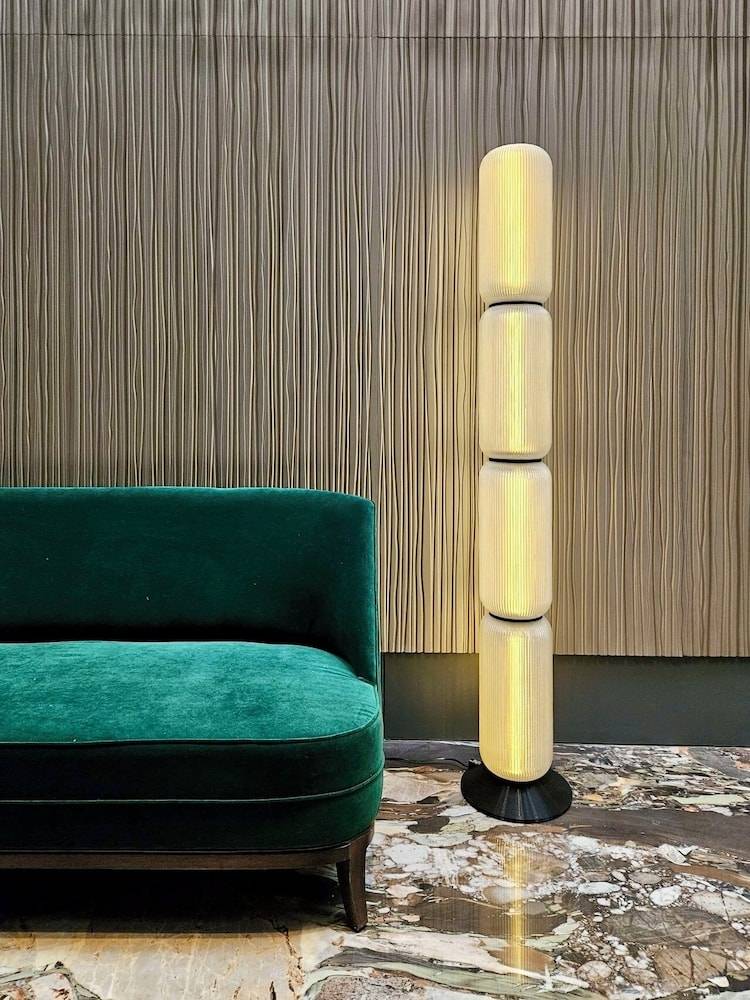 Debaines Hotel Santiago 2