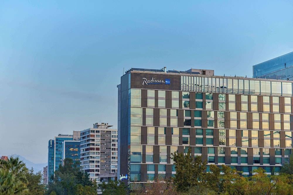 Radisson Blu Plaza El Bosque Santiago 1
