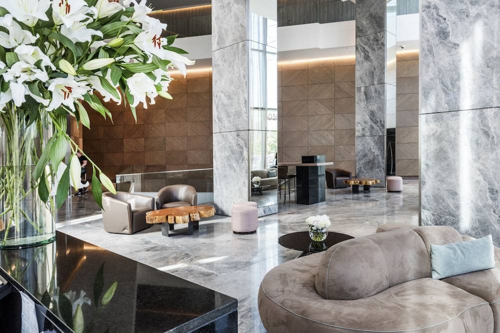 Icon Hotel 2
