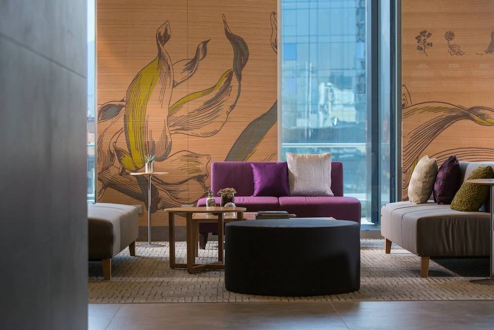 Courtyard by Marriott Santiago Las Condes 2