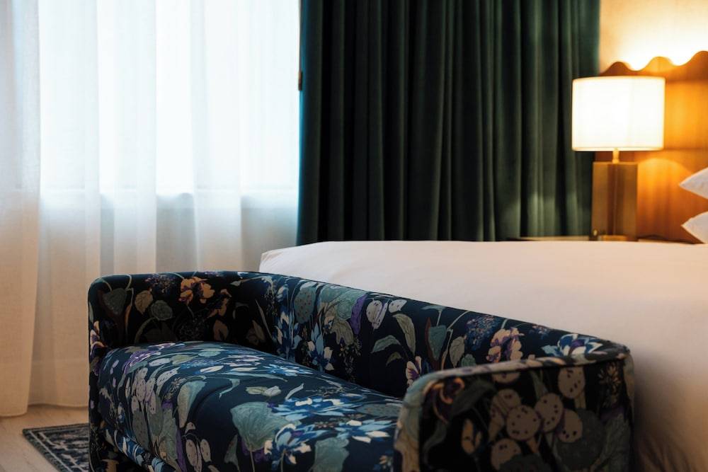 Kimpton HOTEL MONACO BALTIMORE by IHG 2