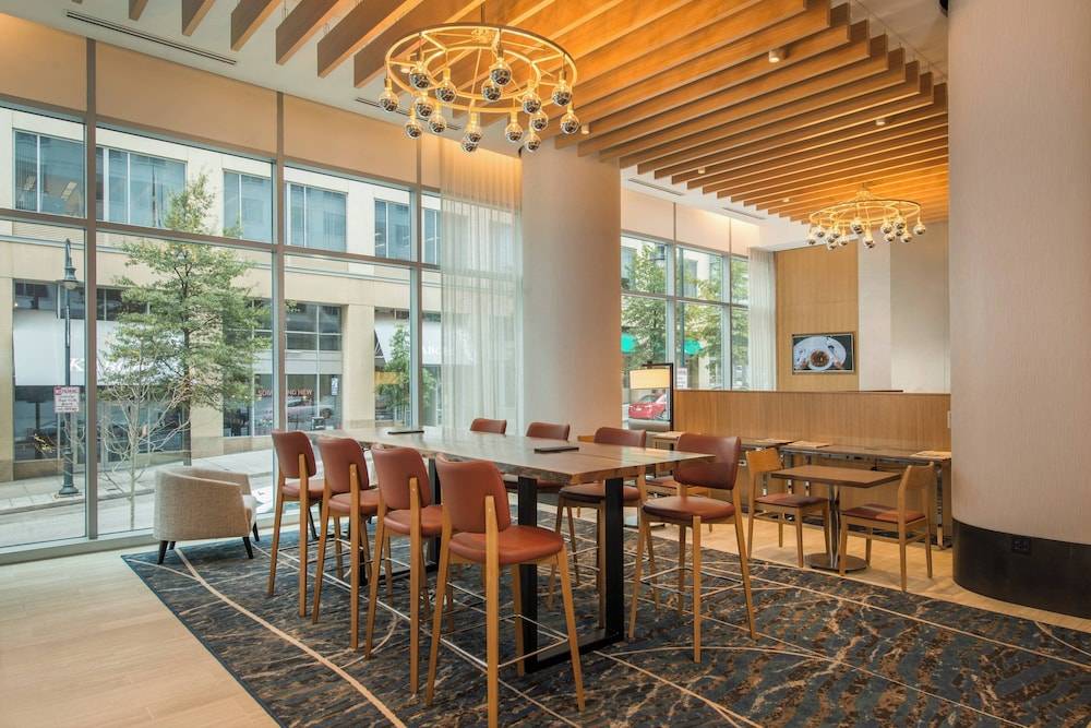 Residence Inn by Marriott Baltimore at The Johns Hopkins Medical Campus 2