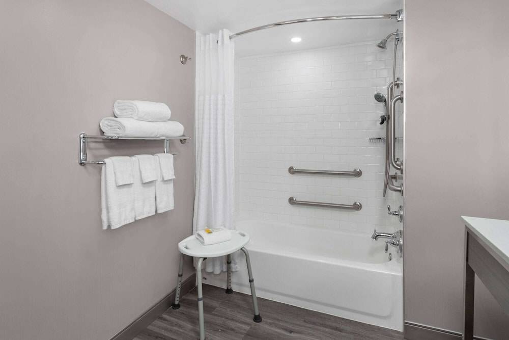 Days-Inn by Wyndham Baltimore Northwest 1