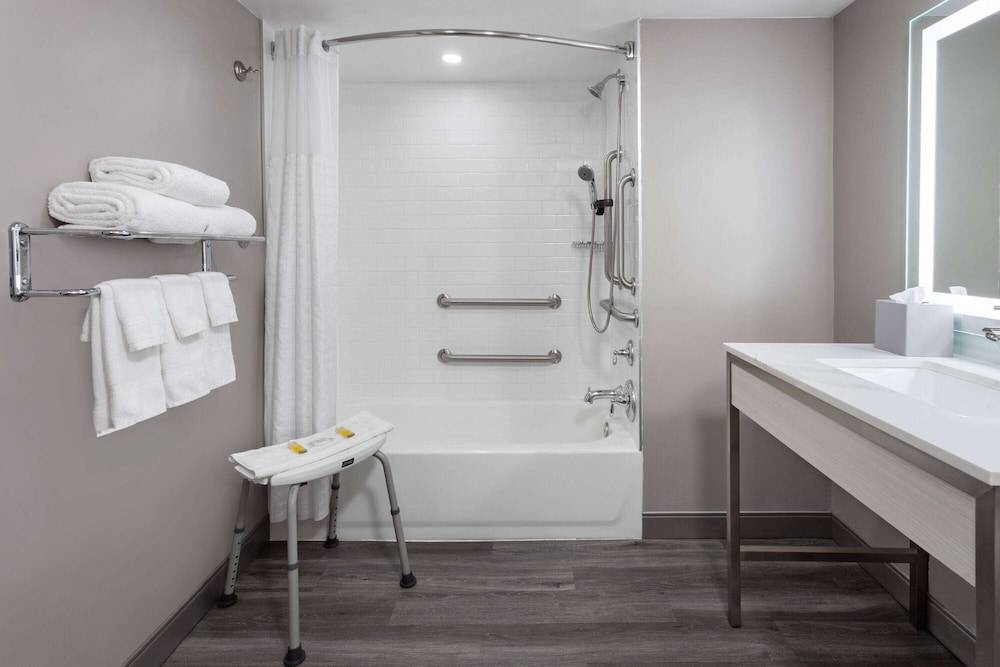 Super 8 by Wyndham Baltimore Northwest 1