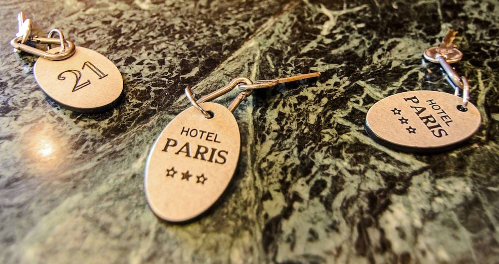 Hotel Paris 2