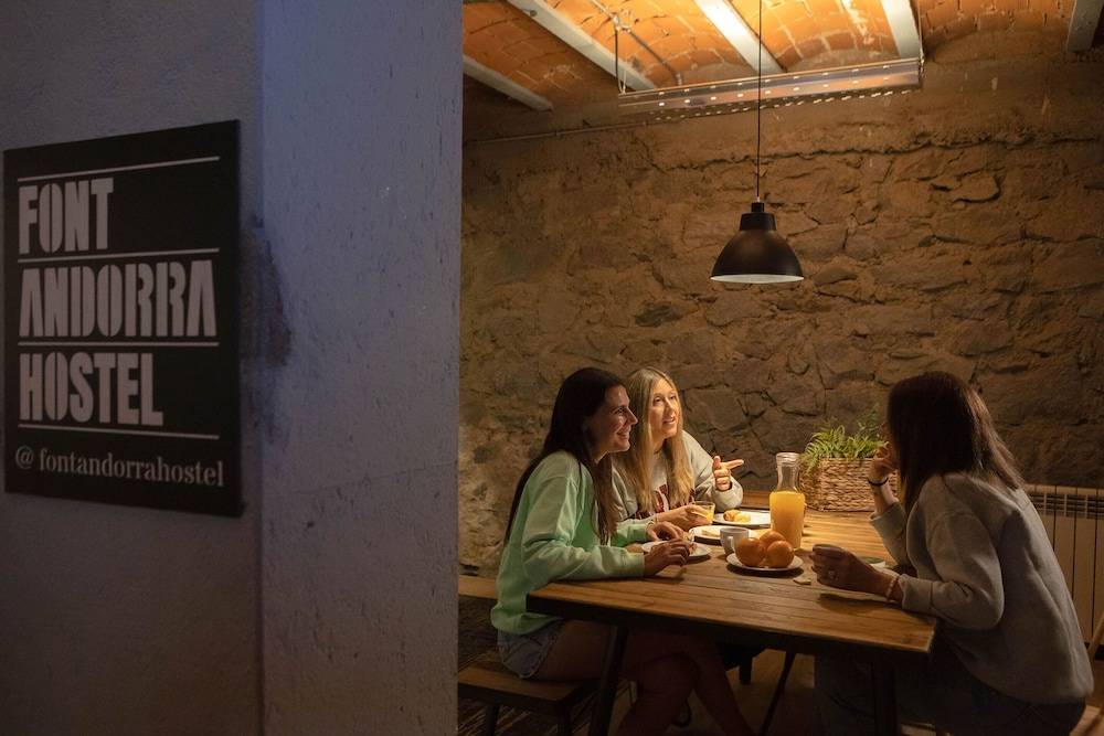 Font Andorra Hostel by Nexta 1