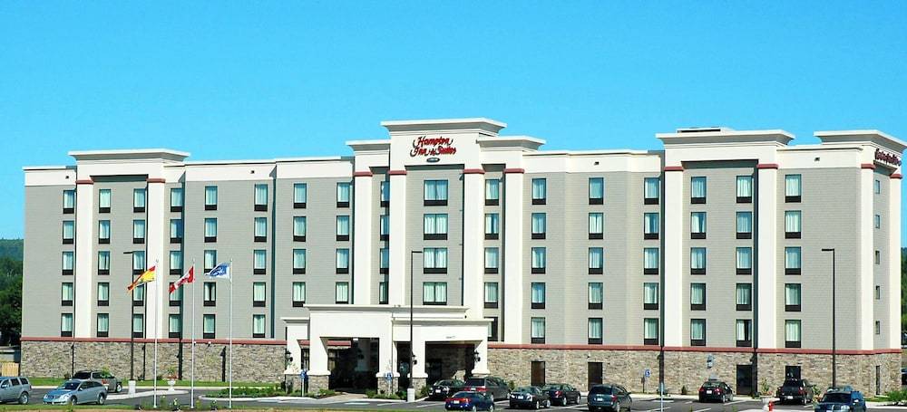 Hampton Inn & Suites by Hilton Moncton 1